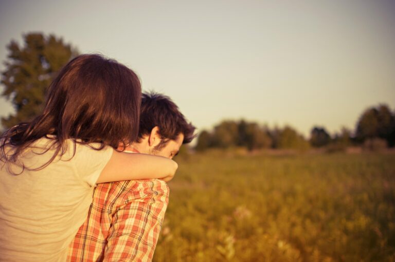 Erasmus en pareja: ¿Es posible sobrevivir sin romper la relación?