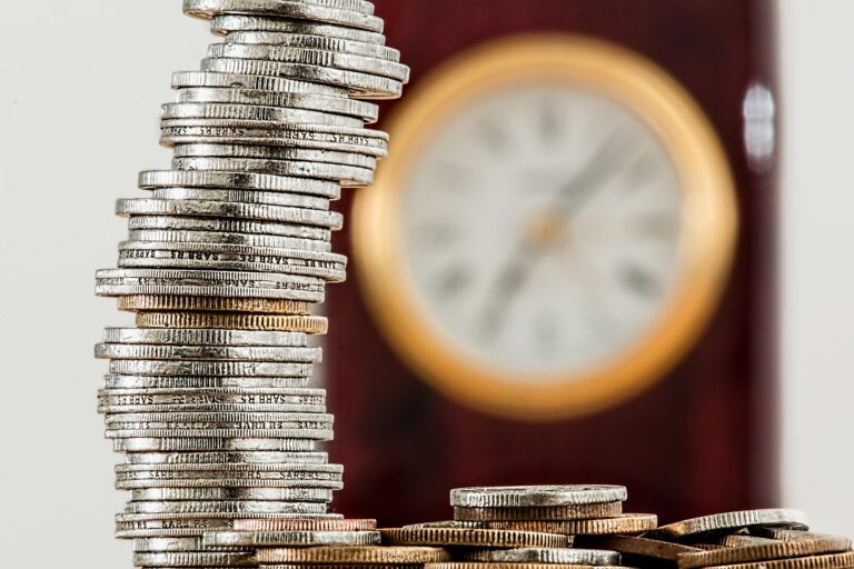 Como financiar tus estudios mientras llega la beca MEC: Alternativas y préstamos para estudiantes»