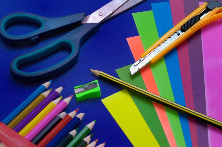 El gran desconocido: Qué cubre realmente el Seguro Escolar obligatorio que pagas cada año